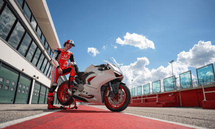 New White Rosso Panigale V2