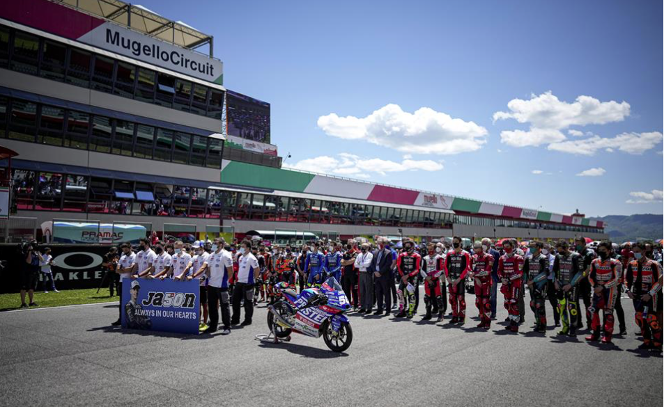 A PODIUM FOR JOAN MIR AFTER A TRAGIC WEEKEND