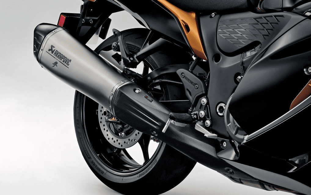 Hayabusa Akrapovič slip-on silencers