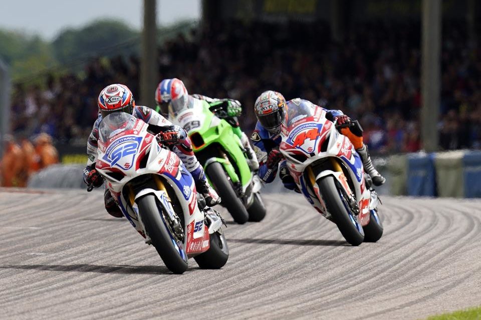 TRIPLE PODIUM FOR BUILDBASE SUZUKI AT THRUXTON