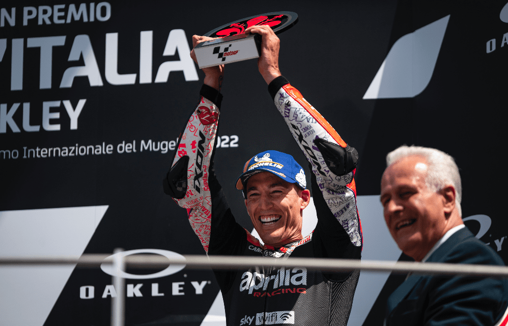 ESPARGARÓ AND APRILIA, YET ANOTHER PODIUM