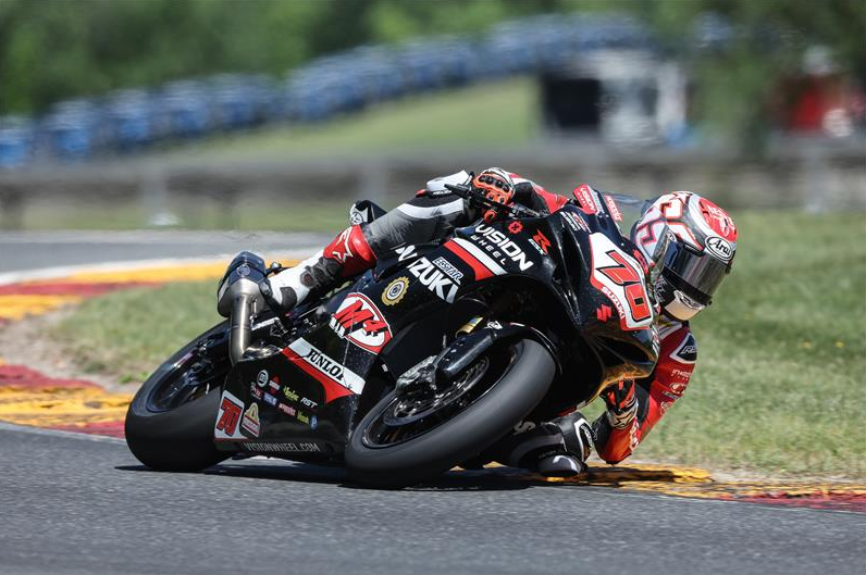 SUZUKI GSX-R750 TAKE FIRST MOTOAMERICA WIN