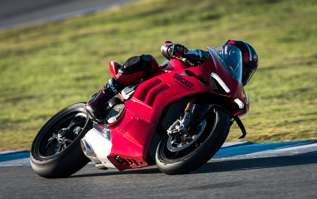 DUCATI Panigale V4 2023 electronic updates