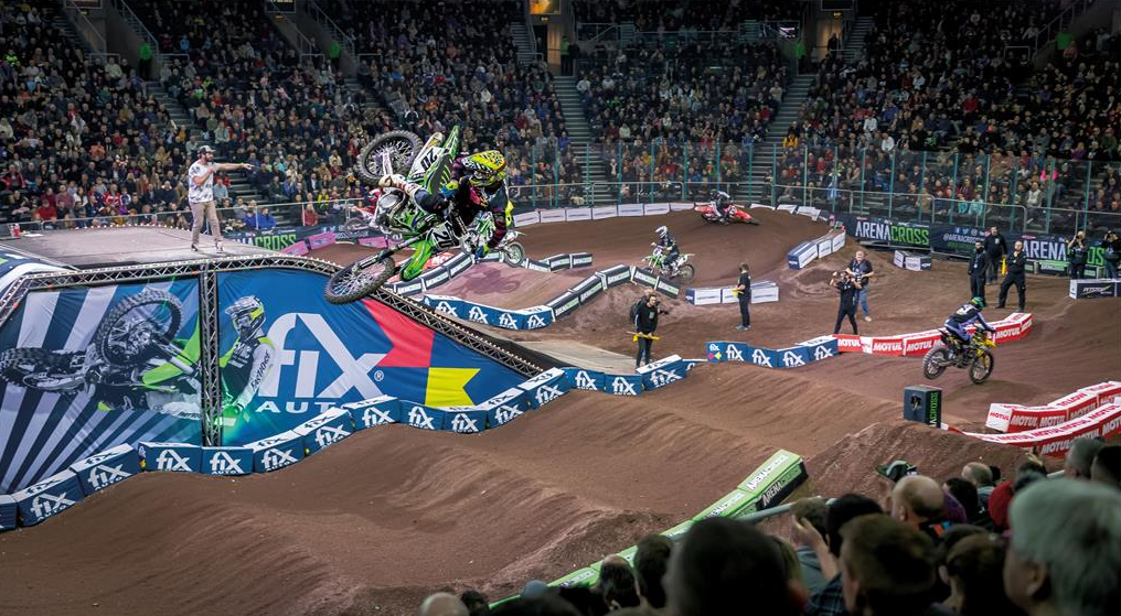 FIX AUTO UK PRESENTS ARENACROSS