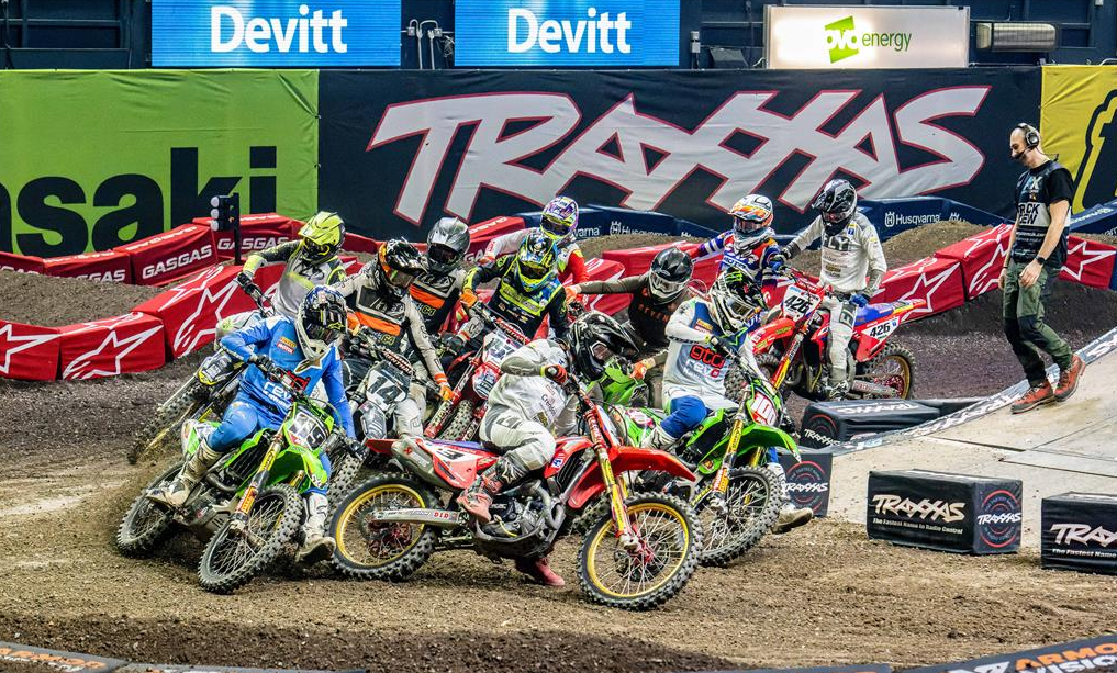 Searle Claims Arenacross Title