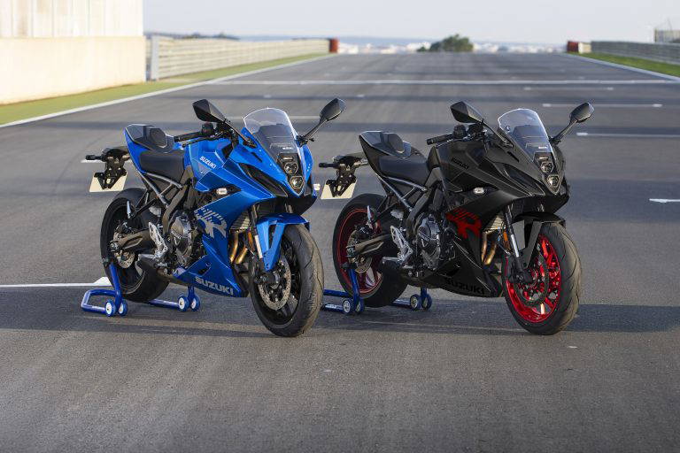 Suzuki Shows New Colours at MCN