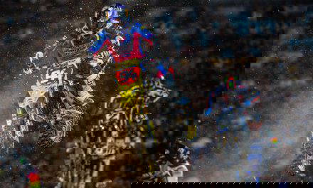 ROCZEN & ANSTIE RULE THE GOLD COAST