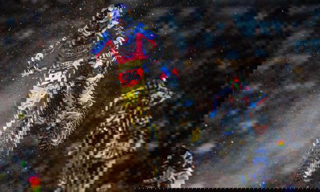 ROCZEN & ANSTIE RULE THE GOLD COAST