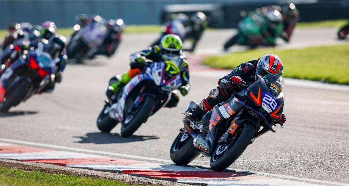Davidson Battles for Sportbike Honours at Donington Park